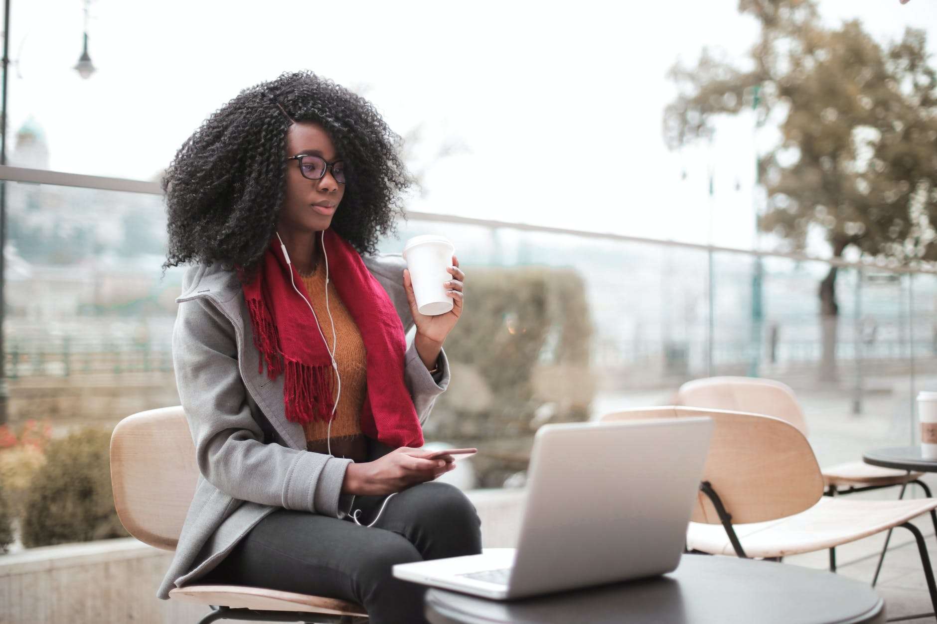 Read more about the article Top 5 Benefits of Remote Work You Must Know
