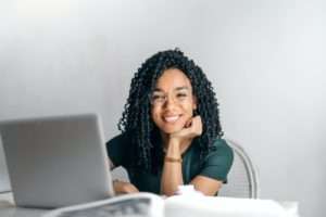 Read more about the article What Are the Benefits of Employees Who Work Remotely?