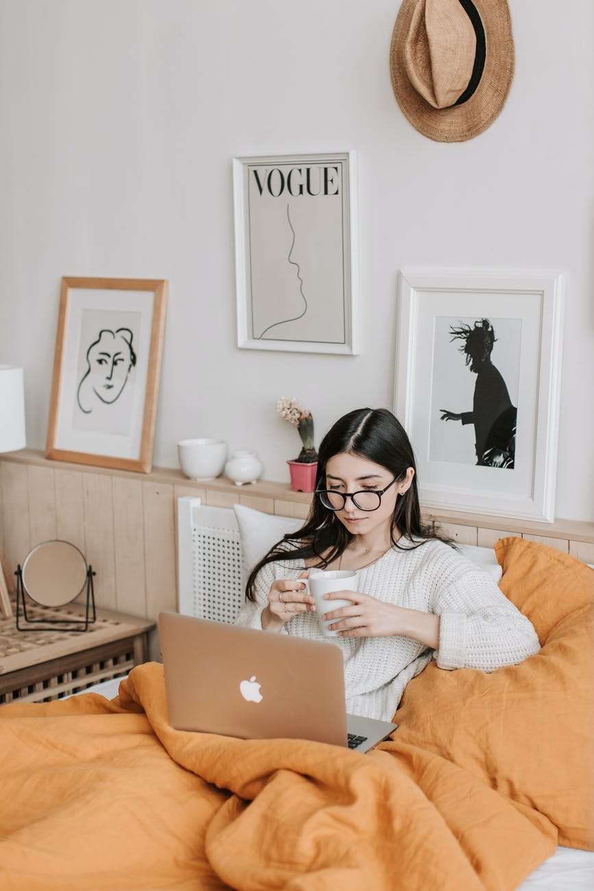 Read more about the article Remote Work Online: Coming Into the Technology Age