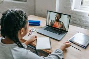 Read more about the article How Do You Communicate When You Work Virtually?