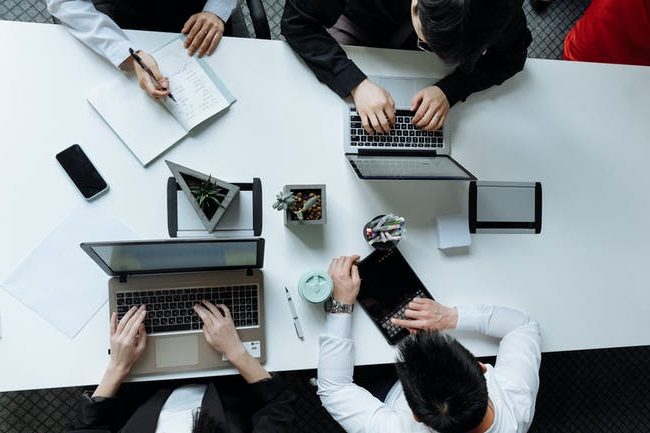 You are currently viewing From Projects to Pods: Finding the Right Work Model for You